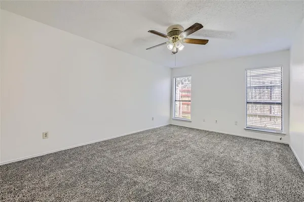 $2,600 | 2200 Sequoia Lane, Bedford, TX 76021
