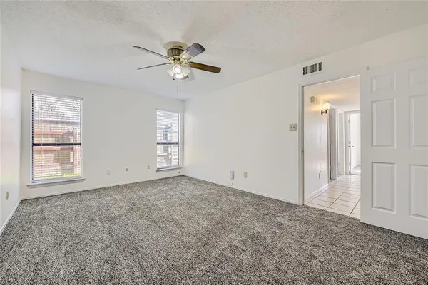 $2,600 | 2200 Sequoia Lane, Bedford, TX 76021