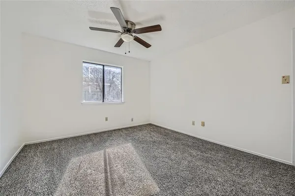 $2,600 | 2200 Sequoia Lane, Bedford, TX 76021