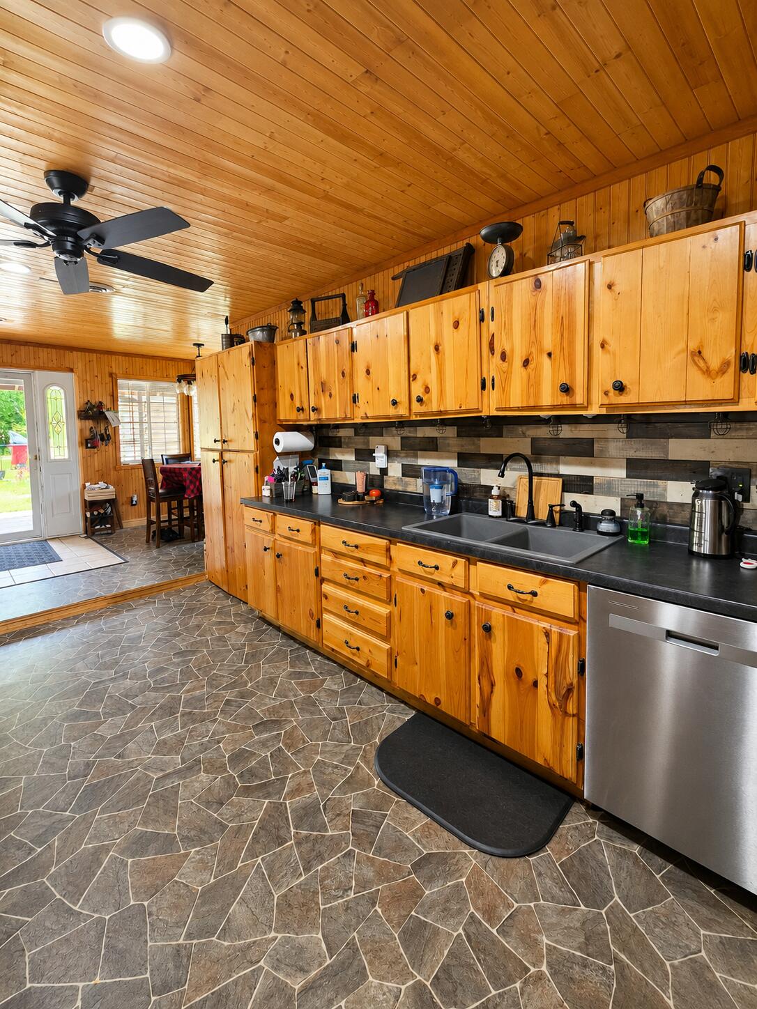 73 North State Street Hesperia, MI 49421 - Photo 10 of 49 Kitchen