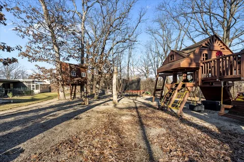 $1,245,000 | 431 Maplewood Drive, Barrington, IL 60010