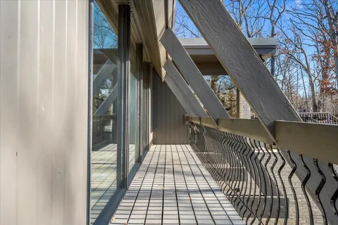 $1,245,000 | 431 Maplewood Drive, Barrington, IL 60010