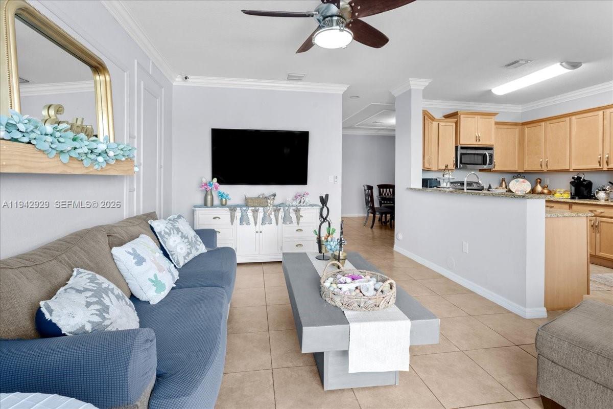 561 Northeast 33rd Terrace Homestead, FL 33033 - Photo 15 of 51