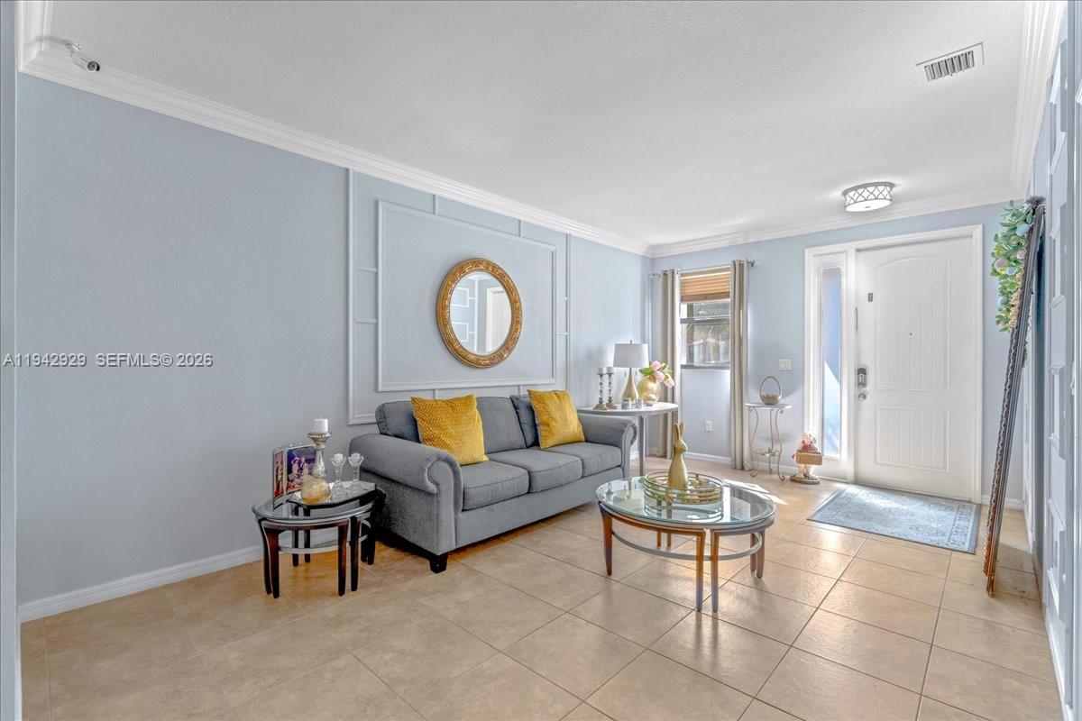 561 Northeast 33rd Terrace Homestead, FL 33033 - Photo 2 of 51