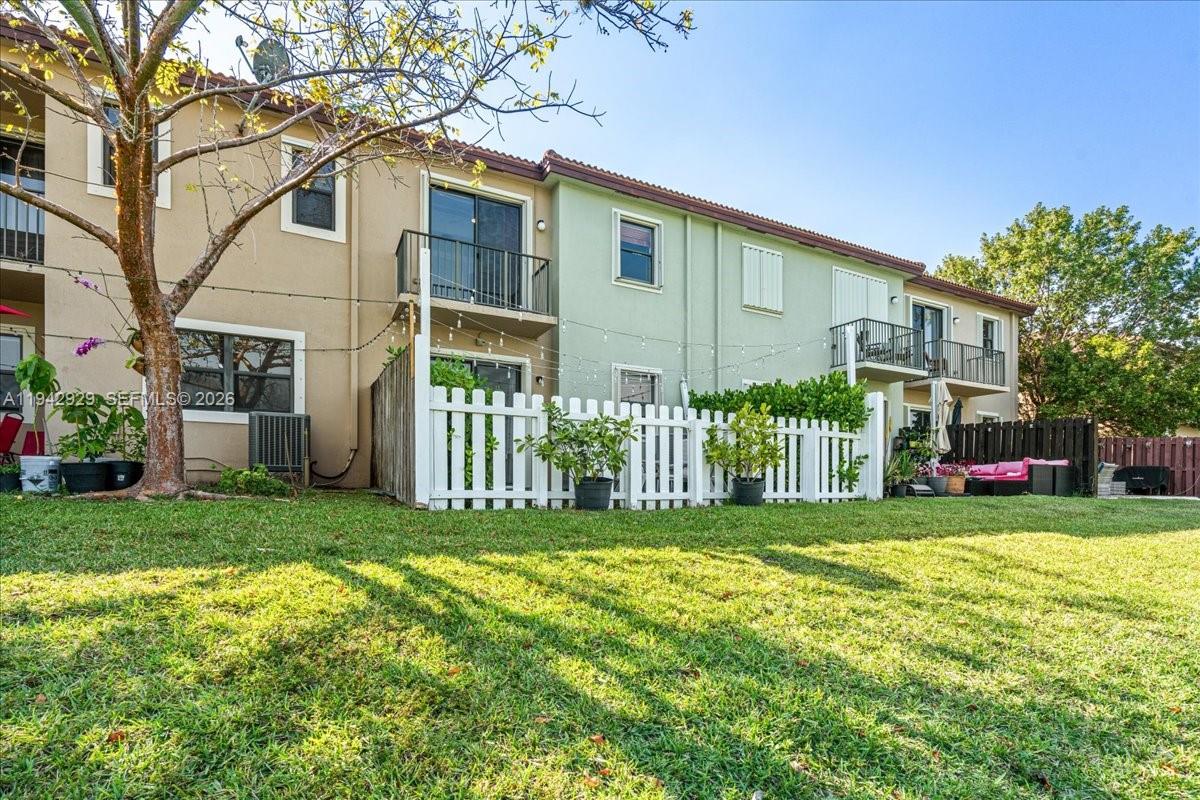 561 Northeast 33rd Terrace Homestead, FL 33033 - Photo 23 of 51