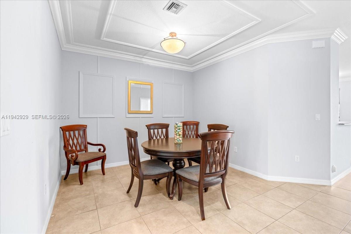 561 Northeast 33rd Terrace Homestead, FL 33033 - Photo 6 of 51