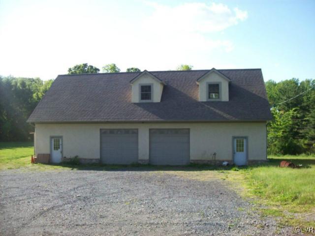 3644 Lower Saucon Road Hellertown, PA 18055 - Photo 3 of 16 Gallery Image 3