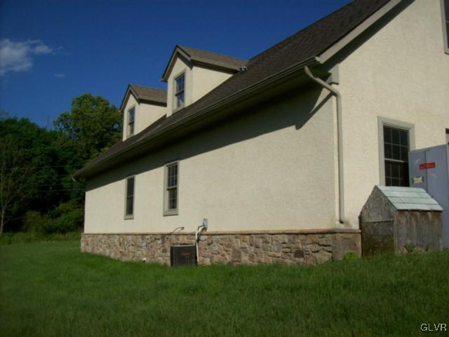 3644 Lower Saucon Road Hellertown, PA 18055 - Photo 4 of 16 Gallery Image 4
