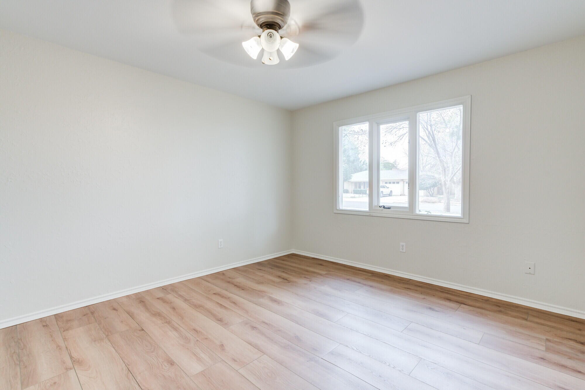 5309 77th Street Lubbock, TX 79424 - Photo 22 of 36 DSC05839_40_41_42_43