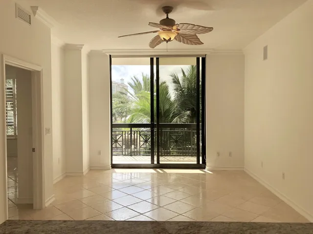 $3,150 | 801 South Olive Avenue, Unit 921, West Palm Beach, FL 33401