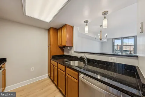 $350,000 | 11800 Sunset Hills Road, Unit 1125, Reston, VA 20190