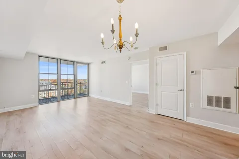 $350,000 | 11800 Sunset Hills Road, Unit 1125, Reston, VA 20190