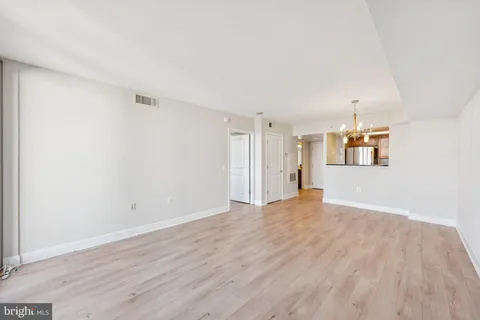 $350,000 | 11800 Sunset Hills Road, Unit 1125, Reston, VA 20190