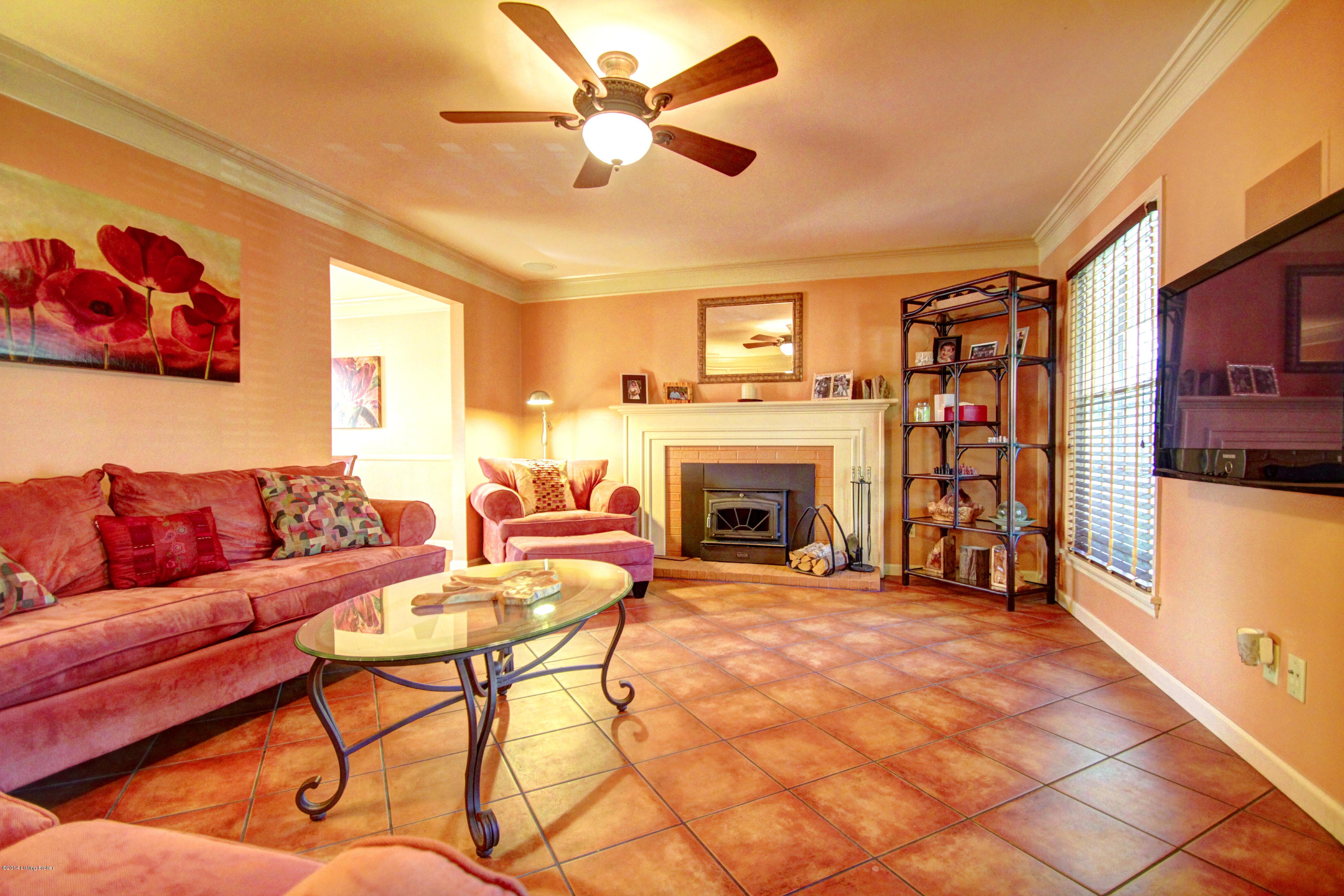 310 Fox Run Road Louisville, KY 40207 - Photo 6 of 41 living room