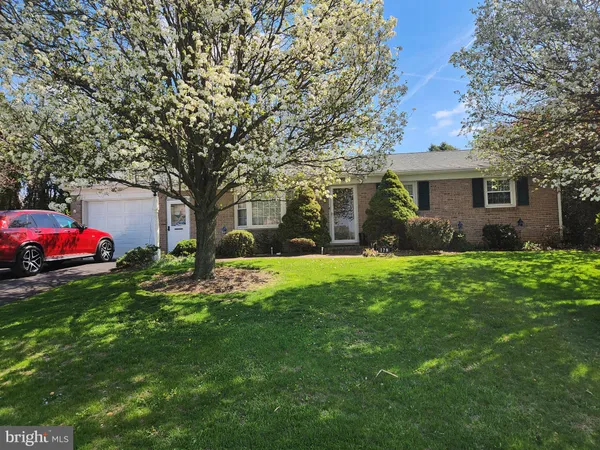 $225,000 | 179 Eastbrook Road, Smoketown, PA 17576