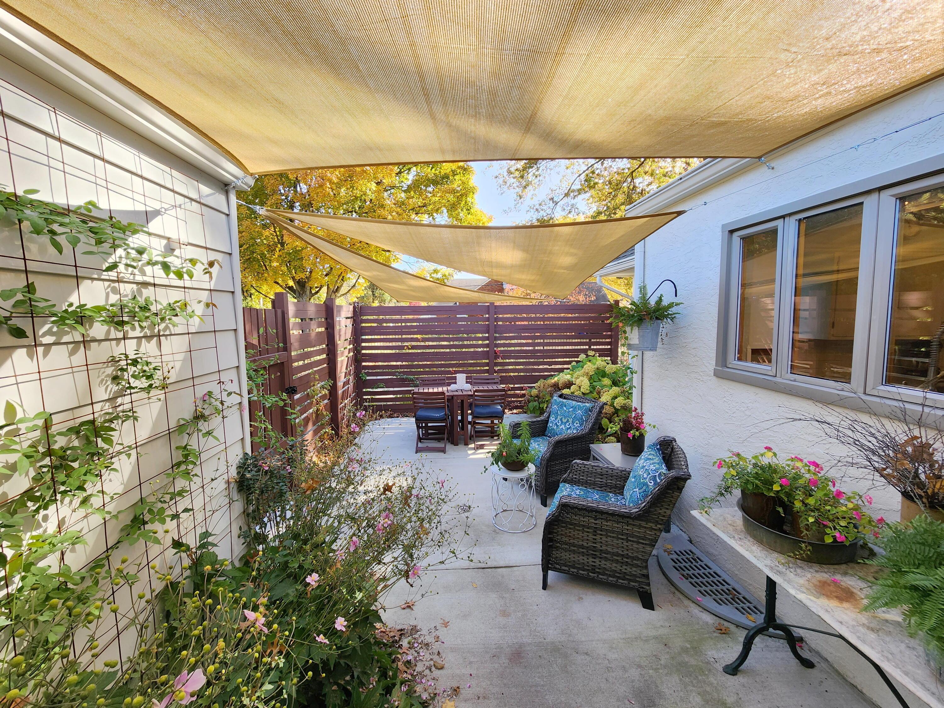 2510 Dover Road Columbus, OH 43209 - Photo 29 of 33 Patio Area