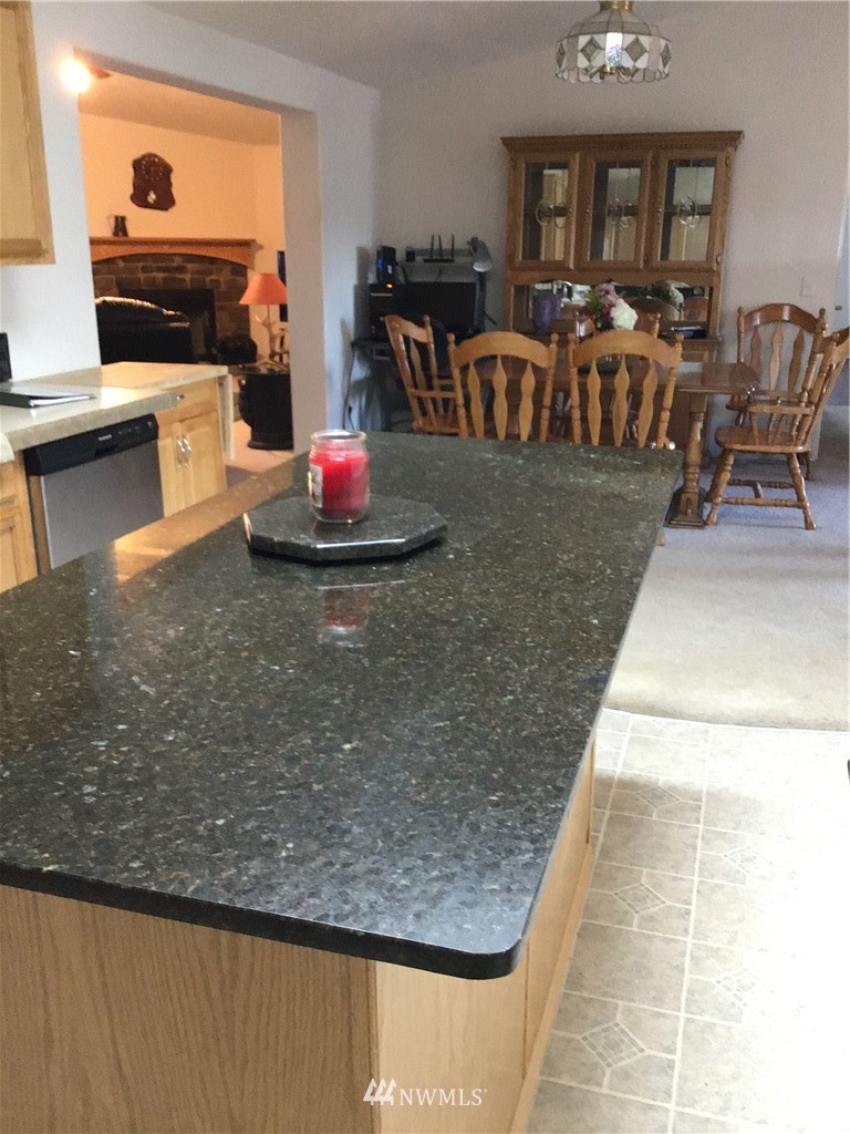 2220 Holcomb Loop Road Kelso, WA 98626 - Photo 5 of 21 Gallery Image 5