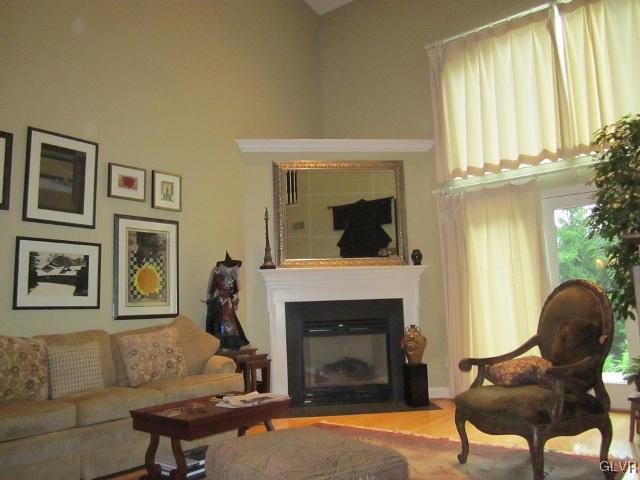 731 Dorset Road Allentown, PA 18104 - Photo 4 of 16 Gallery Image 4