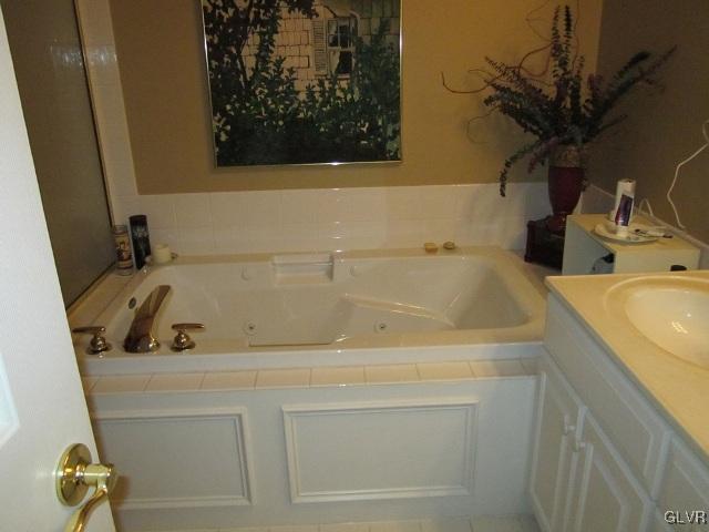 731 Dorset Road Allentown, PA 18104 - Photo 10 of 16 Gallery Image 10