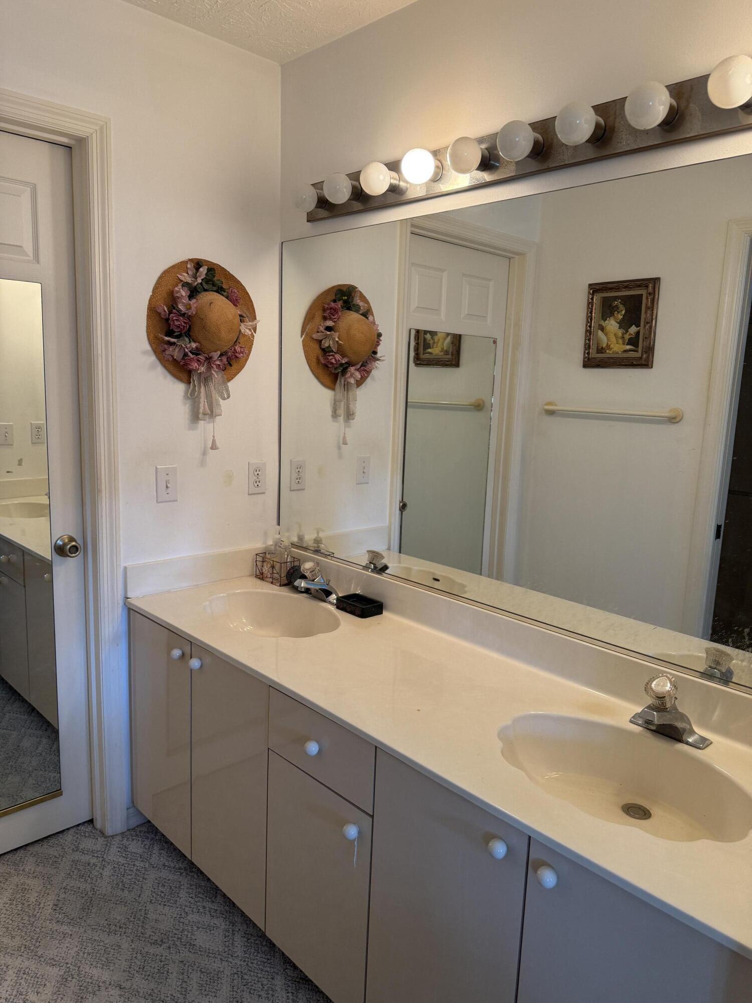 4050 Gator Trace Road Fort Pierce, FL 34982 - Photo 7 of 17 A4F5C601-0DBD-4B05-89AC-9A5A7FB28477