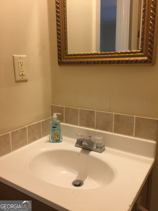 2421 Rockbridge Road Southwest Stone Mountain, GA 30087 - Photo 30 of 53