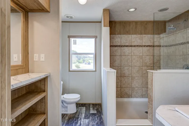 $224,000 | 1295 Highway 19E, Bluff City, TN 37618