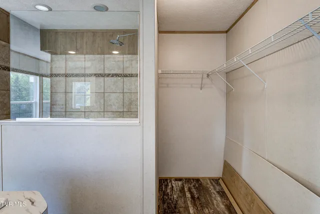 $224,000 | 1295 Highway 19E, Bluff City, TN 37618