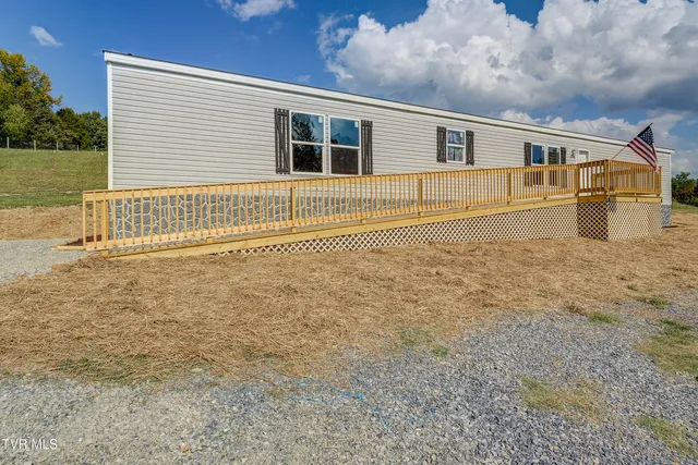 $224,000 | 1295 Highway 19E, Bluff City, TN 37618