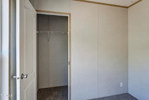 $219,000 | 1295 Highway 19E, Bluff City, TN 37618