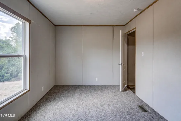 $219,000 | 1295 Highway 19E, Bluff City, TN 37618