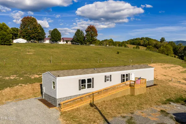 $219,000 | 1295 Highway 19E, Bluff City, TN 37618