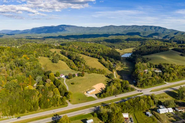 $219,000 | 1295 Highway 19E, Bluff City, TN 37618