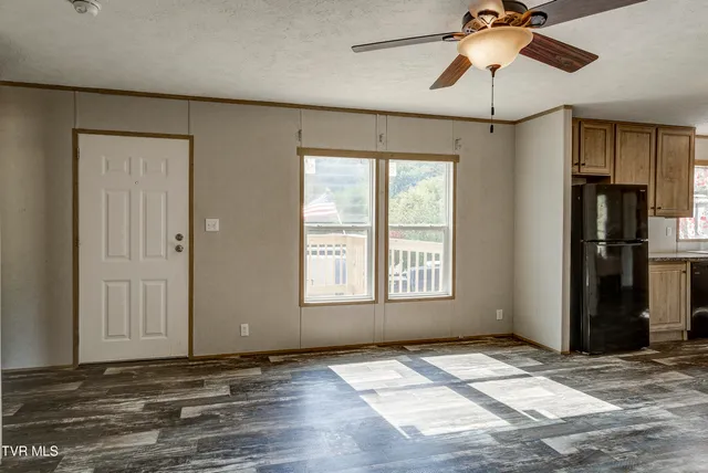 $224,000 | 1295 Highway 19E, Bluff City, TN 37618