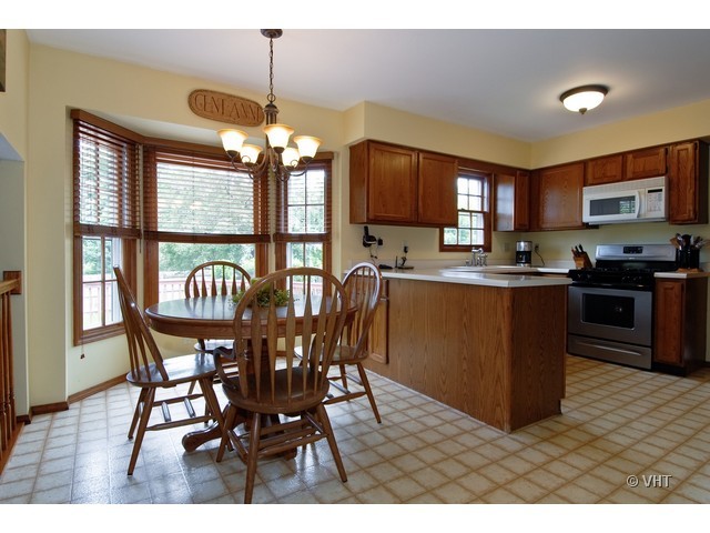 2811 Blackman Road Geneva, IL 60134 - Photo 5 of 16