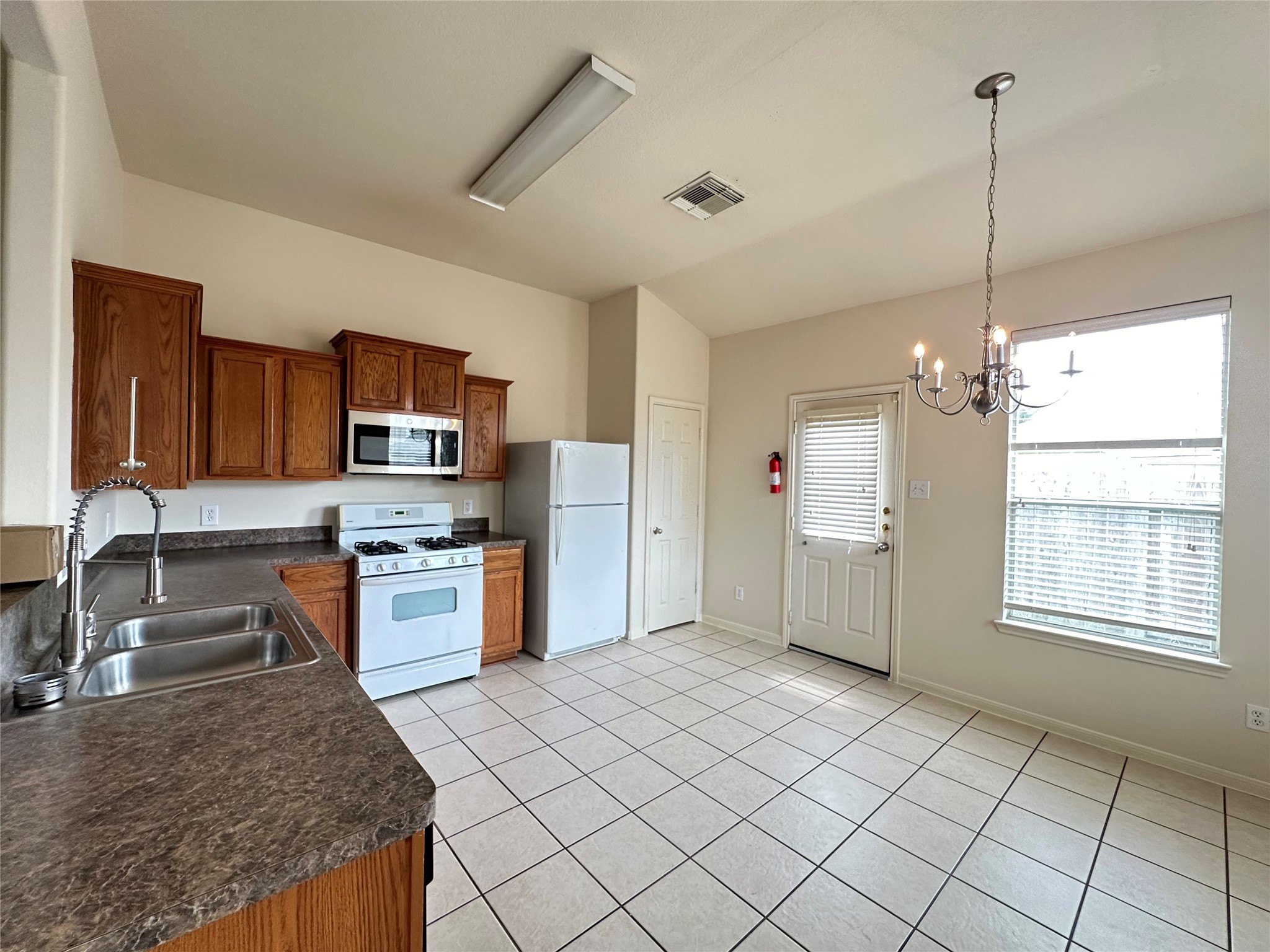 14611 Becurtesy Court Cypress, TX 77429 - Photo 7 of 16