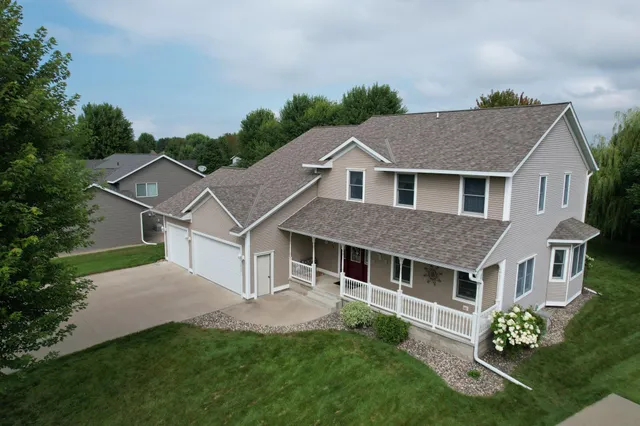 $499,900 | 202 Park Court, Albany, MN 56307