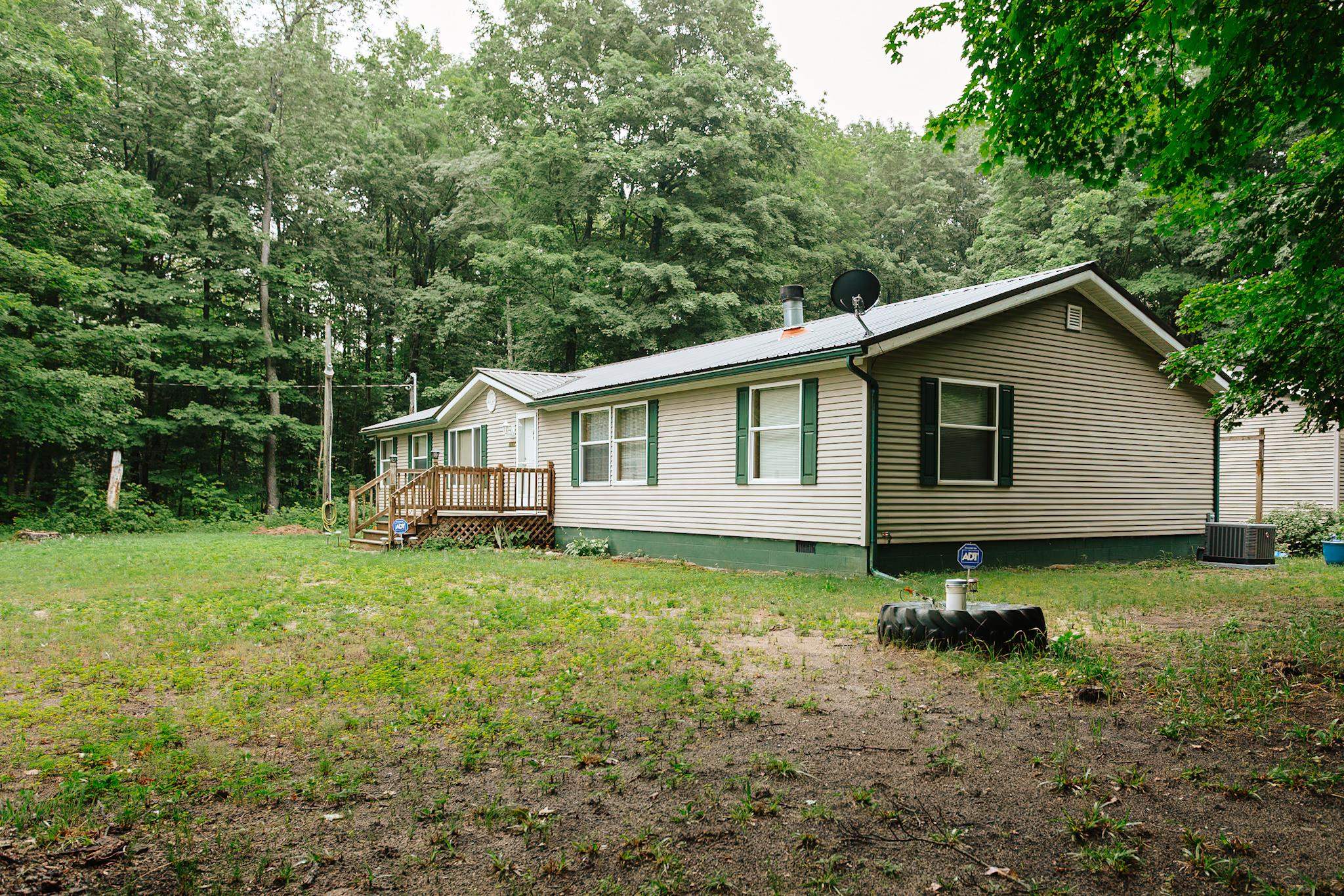 12727 Cinder Road Beulah, MI 49617 - Photo 36 of 49 1924535-38e970a5-0c85-4095-93c2-844c62fb7eb8.JPG