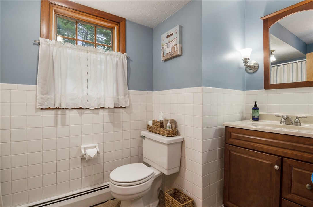 257 Shannock Road South Kingstown, RI 02879 - Photo 18 of 21 Gallery Image 18