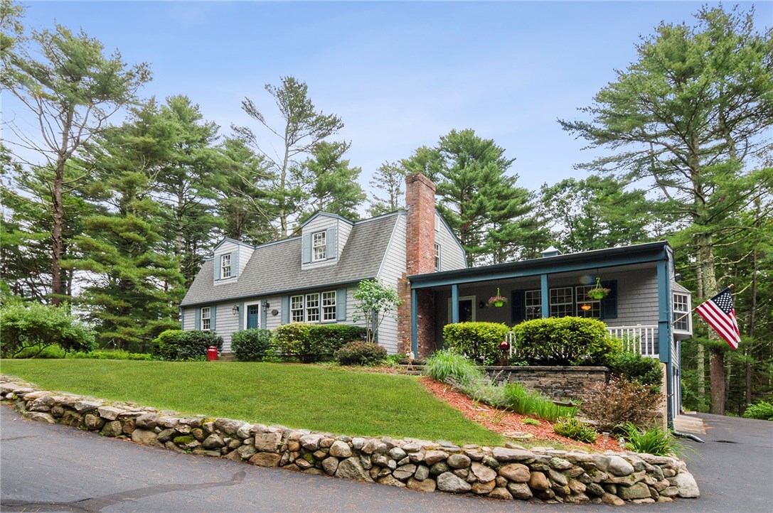 257 Shannock Road South Kingstown, RI 02879 - Photo 2 of 21 Gallery Image 2