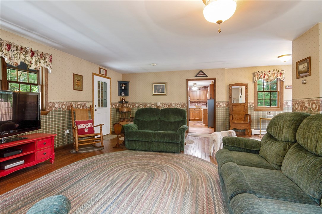 257 Shannock Road South Kingstown, RI 02879 - Photo 7 of 21 Gallery Image 7