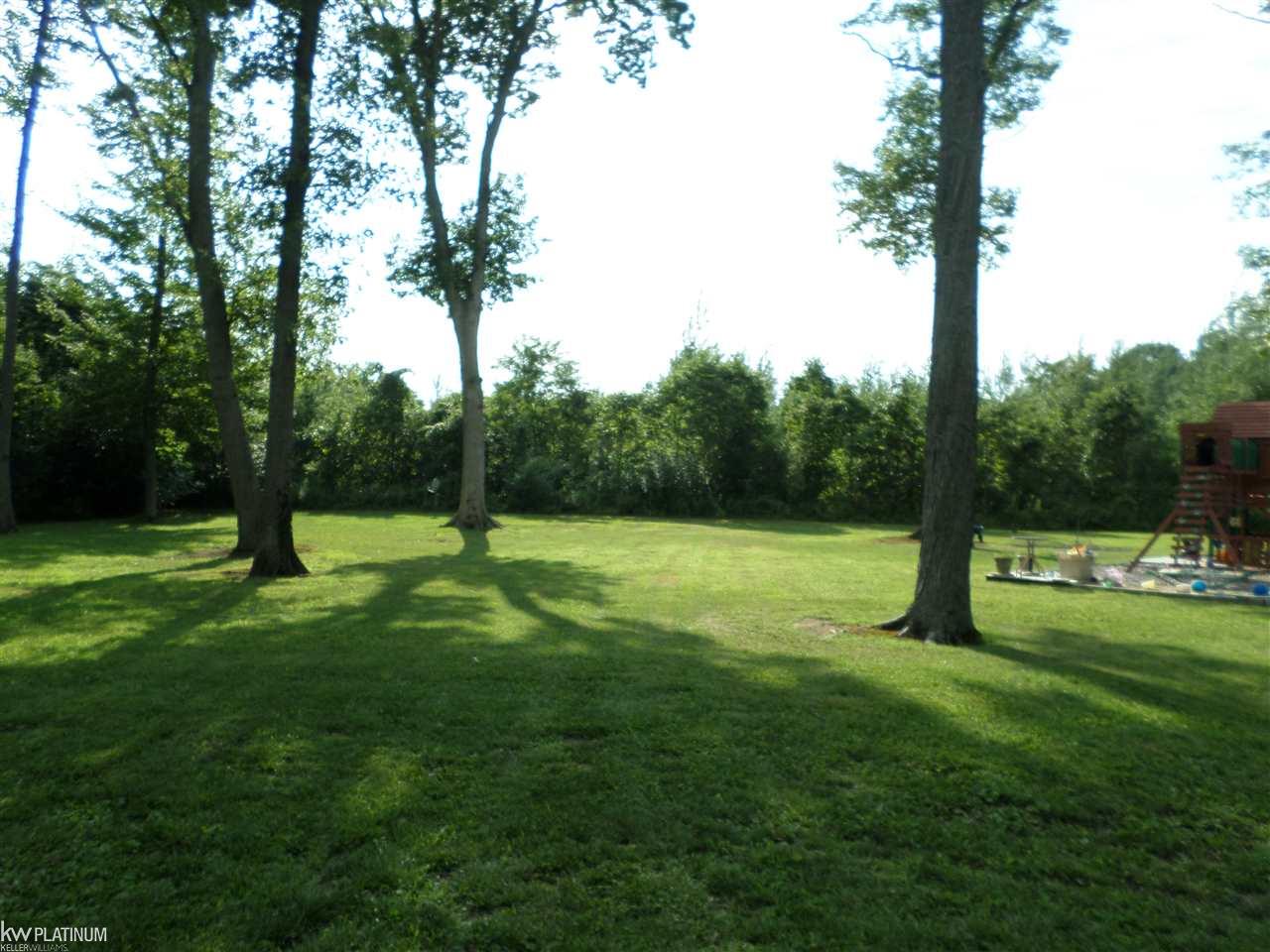 6369 Swartout Road Algonac, MI 48001 - Photo 84 of 90 31300892-85.JPG