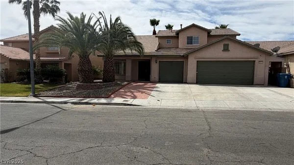 $2,600 | 8101 Yellow Daisy Avenue, Las Vegas, NV 89147
