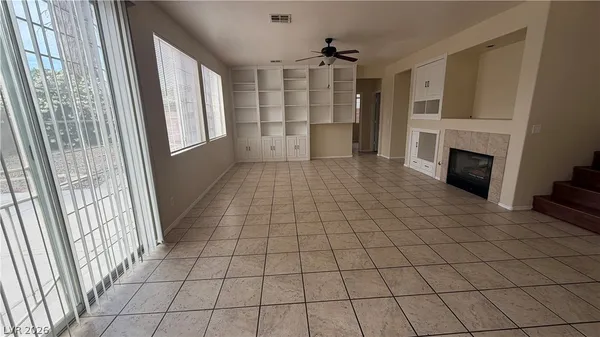 $2,600 | 8101 Yellow Daisy Avenue, Las Vegas, NV 89147