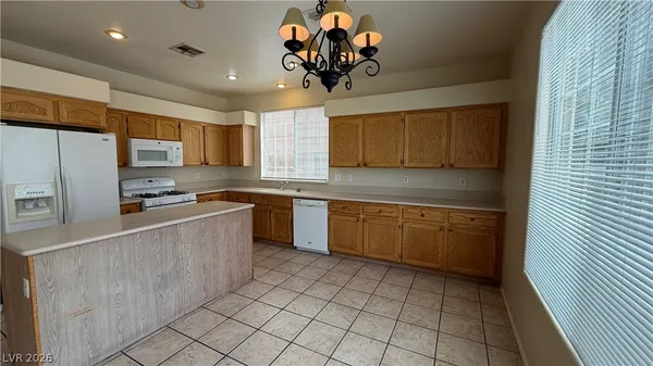 $2,600 | 8101 Yellow Daisy Avenue, Las Vegas, NV 89147