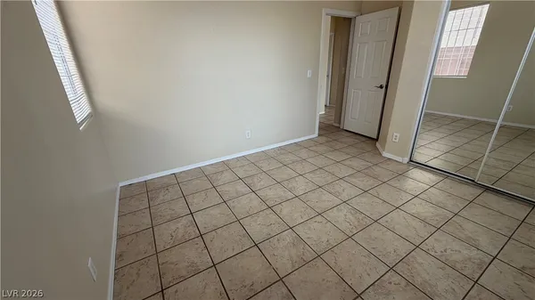 $2,600 | 8101 Yellow Daisy Avenue, Las Vegas, NV 89147