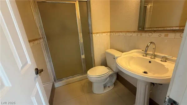 $2,600 | 8101 Yellow Daisy Avenue, Las Vegas, NV 89147
