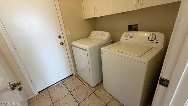 $2,600 | 8101 Yellow Daisy Avenue, Las Vegas, NV 89147