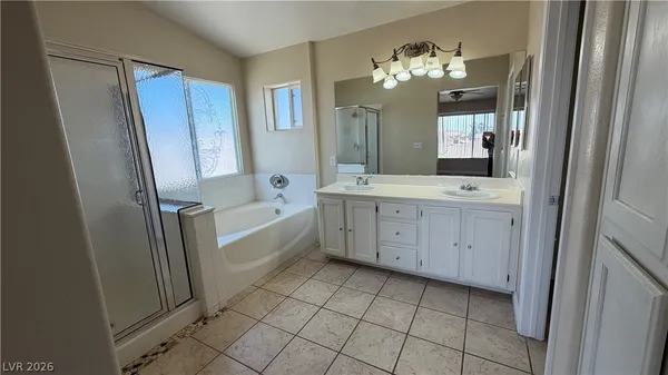 $2,600 | 8101 Yellow Daisy Avenue, Las Vegas, NV 89147