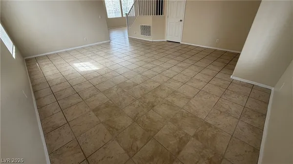 $2,600 | 8101 Yellow Daisy Avenue, Las Vegas, NV 89147