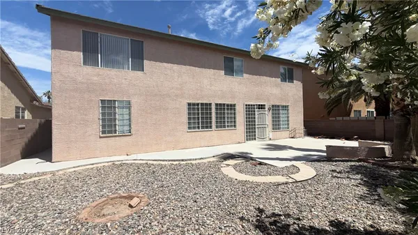 $2,600 | 8101 Yellow Daisy Avenue, Las Vegas, NV 89147